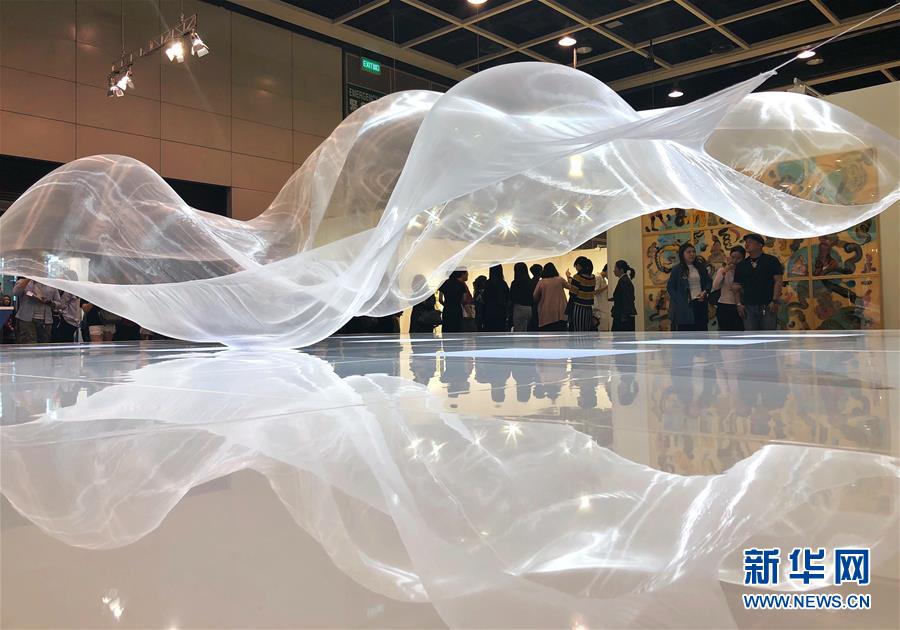 （XHDW）（1）巴塞爾藝術(shù)展香港展會公眾開放日受追捧